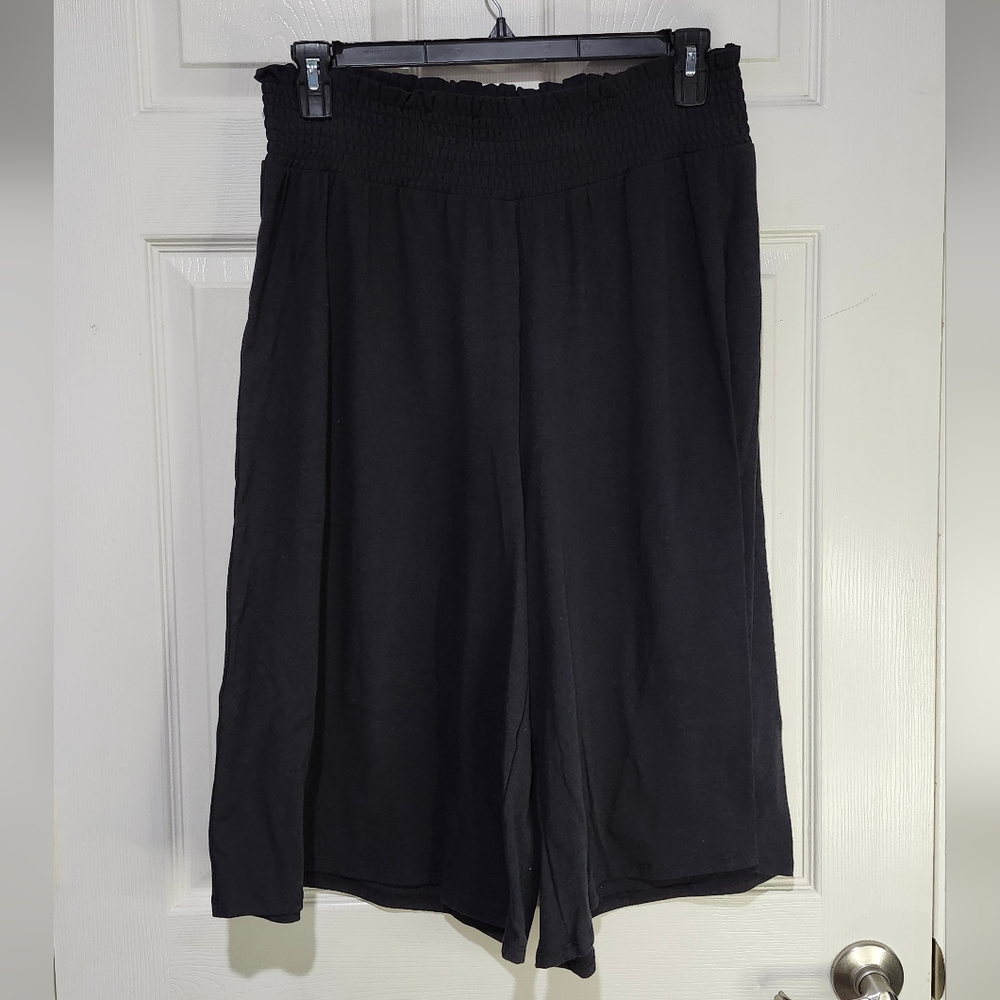 Passports Women's Black Culottes NWOT Size XL